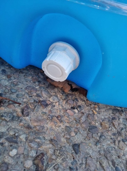 Ёмкость ЭВЛ 500 л. голубая с отводами, крышка 450мм