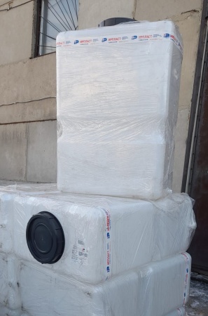 Ёмкость К 300л вертикальная, крышка 250 мм с отводом 1/2" (цвет белый)